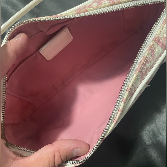 Christian Dior Pink Monogram Shoulder Bag - Picture 7 of 17